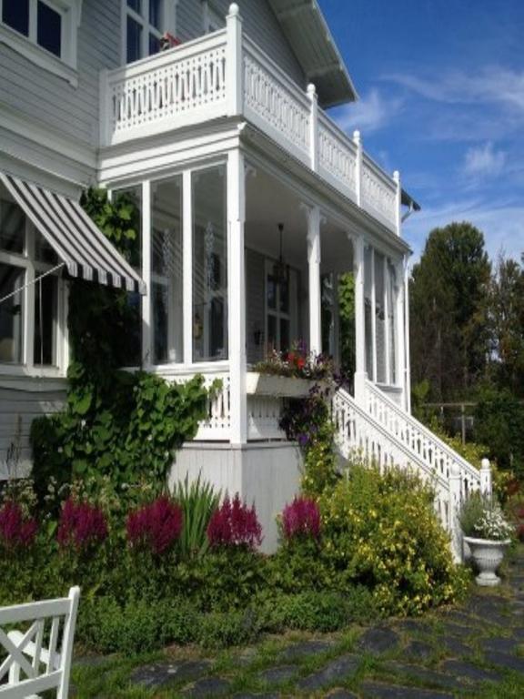 Laensmansgarden Adalen Lugnvik Exterior photo